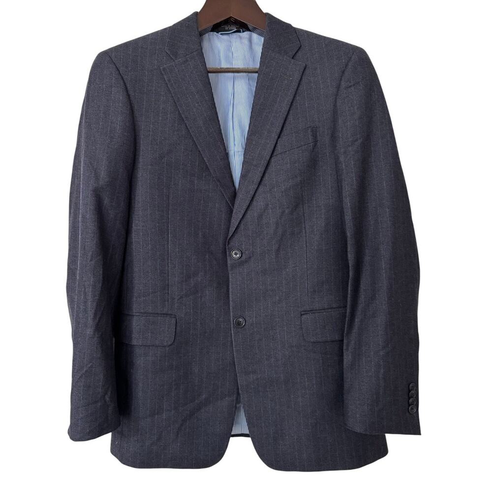 Tommy Hilfiger 100% Wool Navy Blue Pinstriped Blazer Sports Coat Size 38L‎